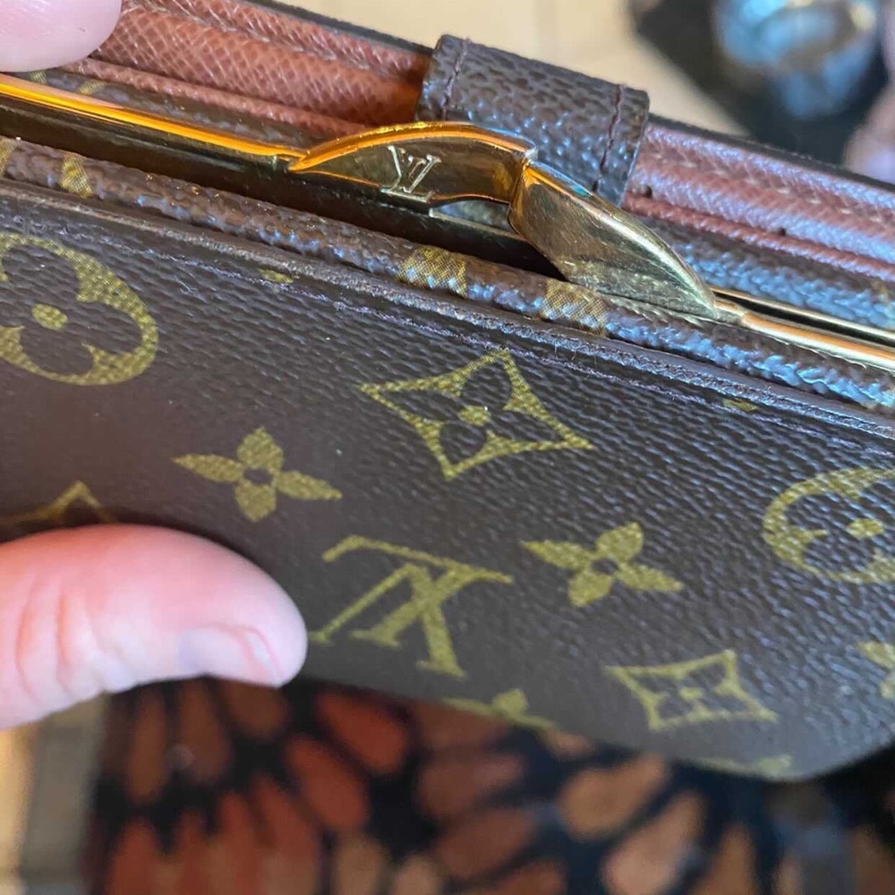 ****Authentic Vintage Louis Vuitton Monogram French Purse Wallet